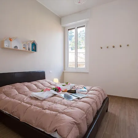 Sleeps 8 Air Con *