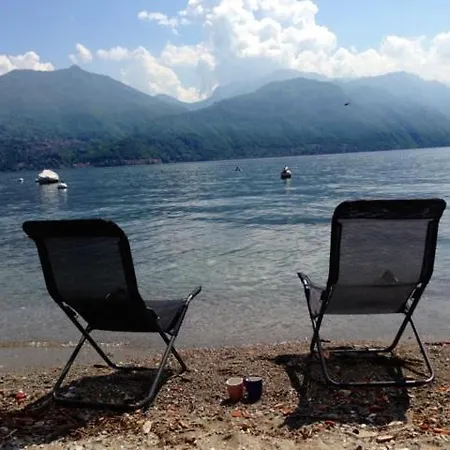 Sleeps 8 Air Con Appartement Menaggio